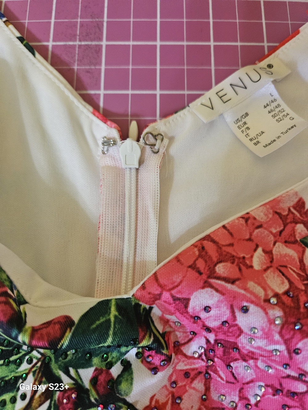 VENUSFloral Heart Neckline Midi Dress  Pink Ruffle Beaded Sleevless Size L - Picture 6 of 12
